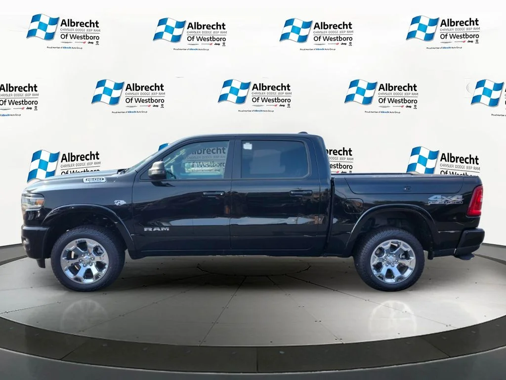New 2026 Diamond Black Crystal Pearlcoat RAM Big Horn/Lone Star image 2