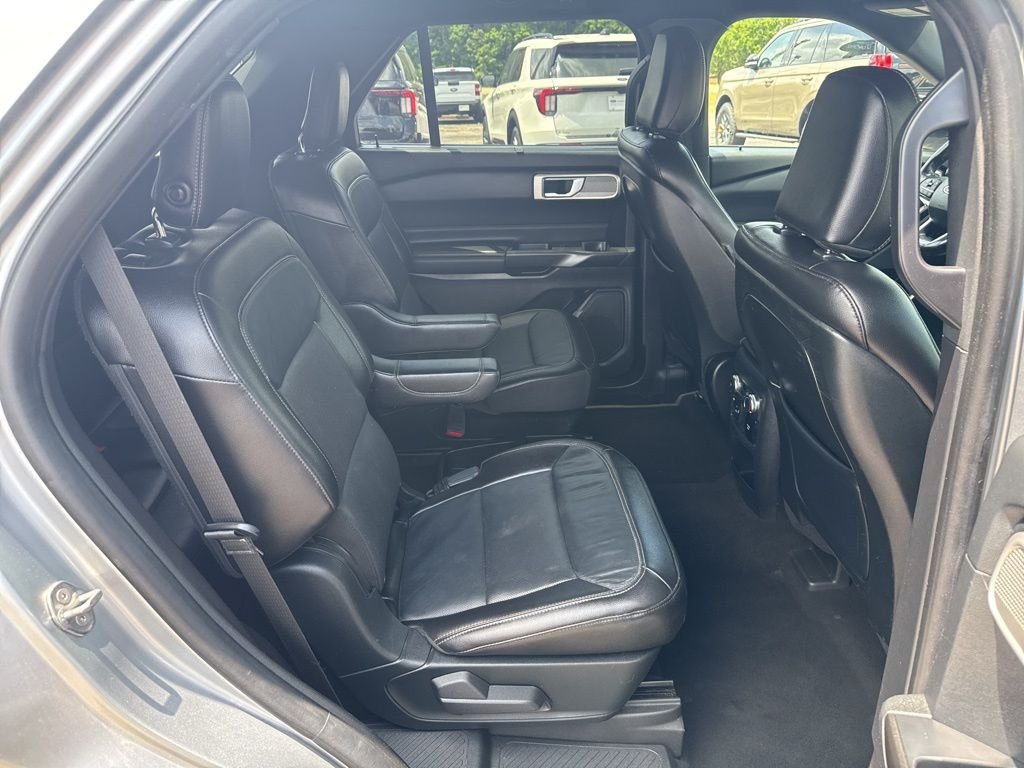 Used 2020 Silver Ford Limited image 13