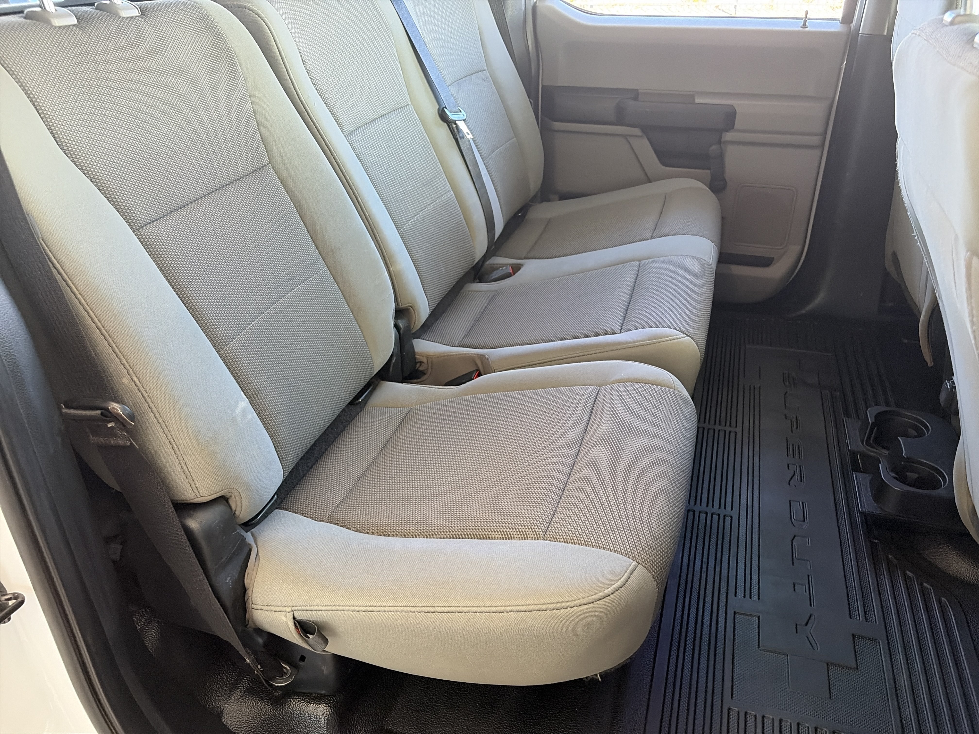 Used 2020 White Ford XL image 13