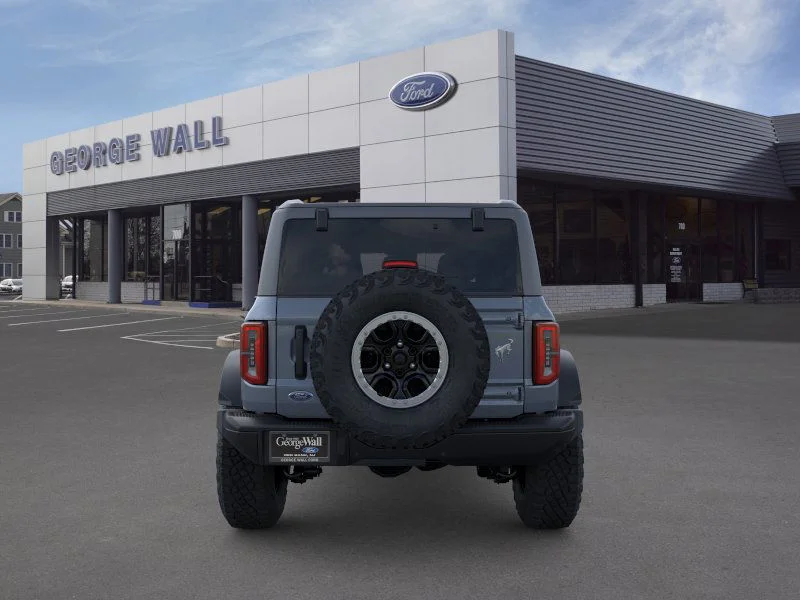 New 2025 Azure Gray Metallic Tri-Coat Ford Badlands® image 30