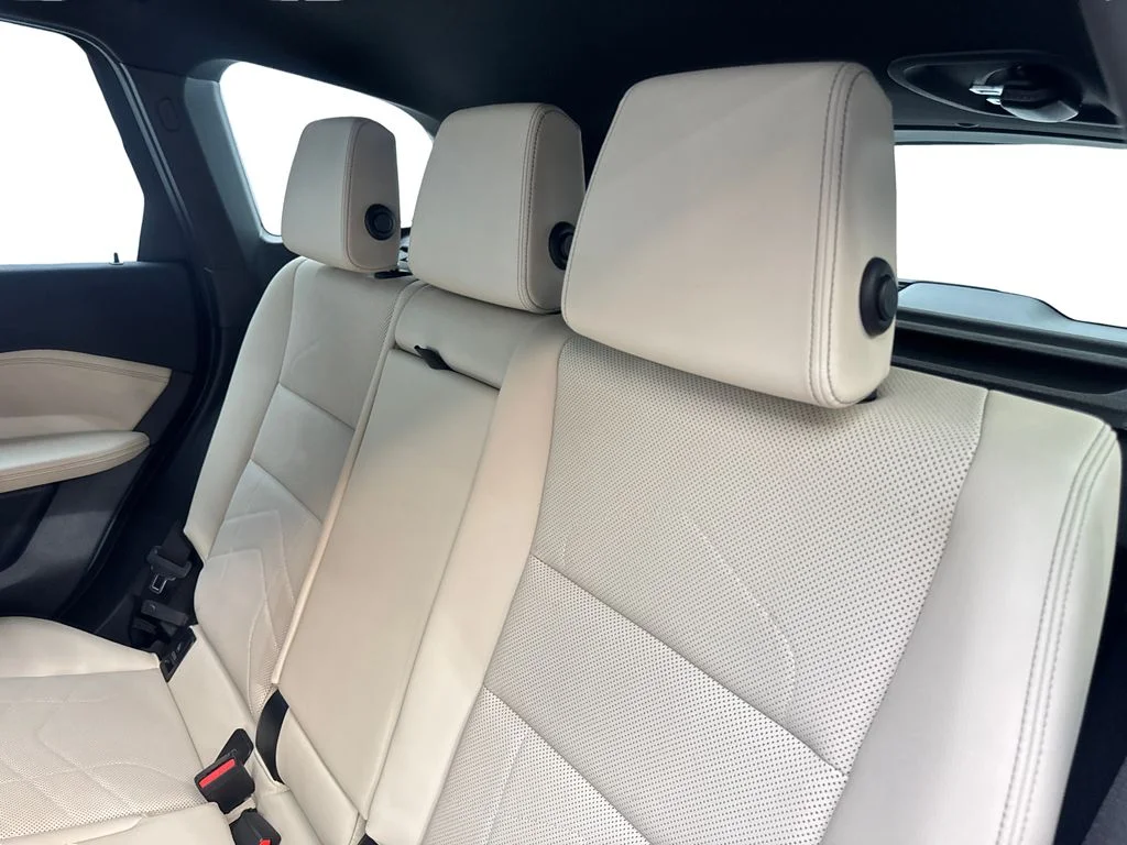 Used 2023 Green BMW xDrive28i image 35