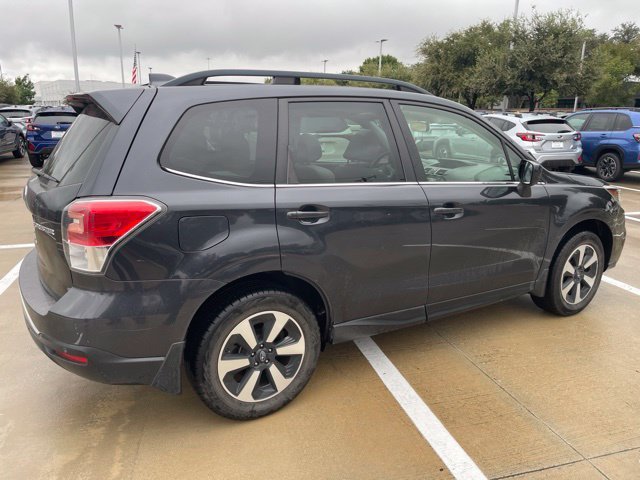 Used 2018 Dark Gray Metallic Subaru 2.5i Limited image 3