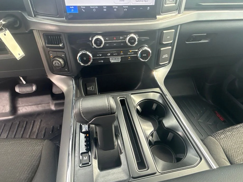 Used 2025 White Ford XLT image 22