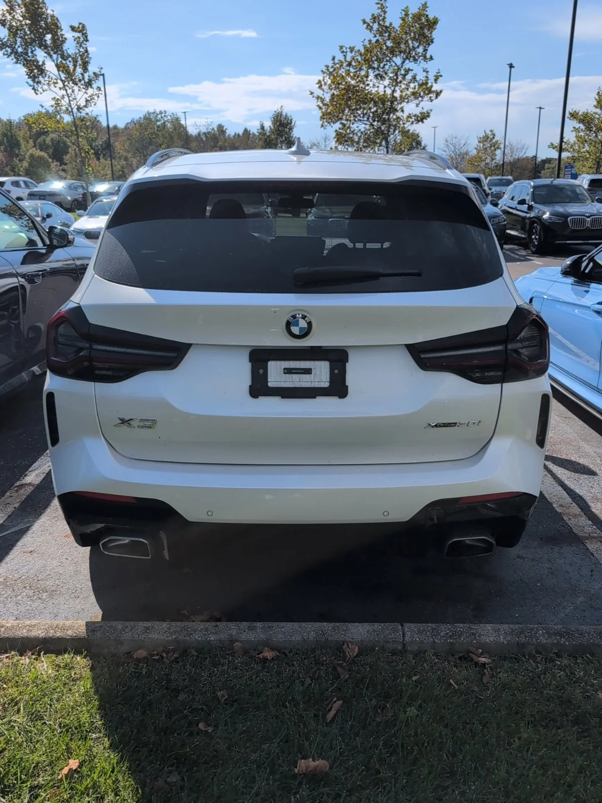 Used 2024 White BMW  image 3