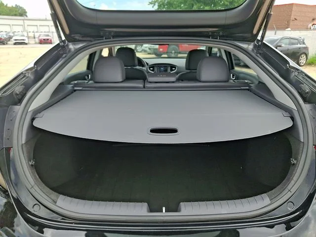 Used 2018 Black Hyundai Limited image 30
