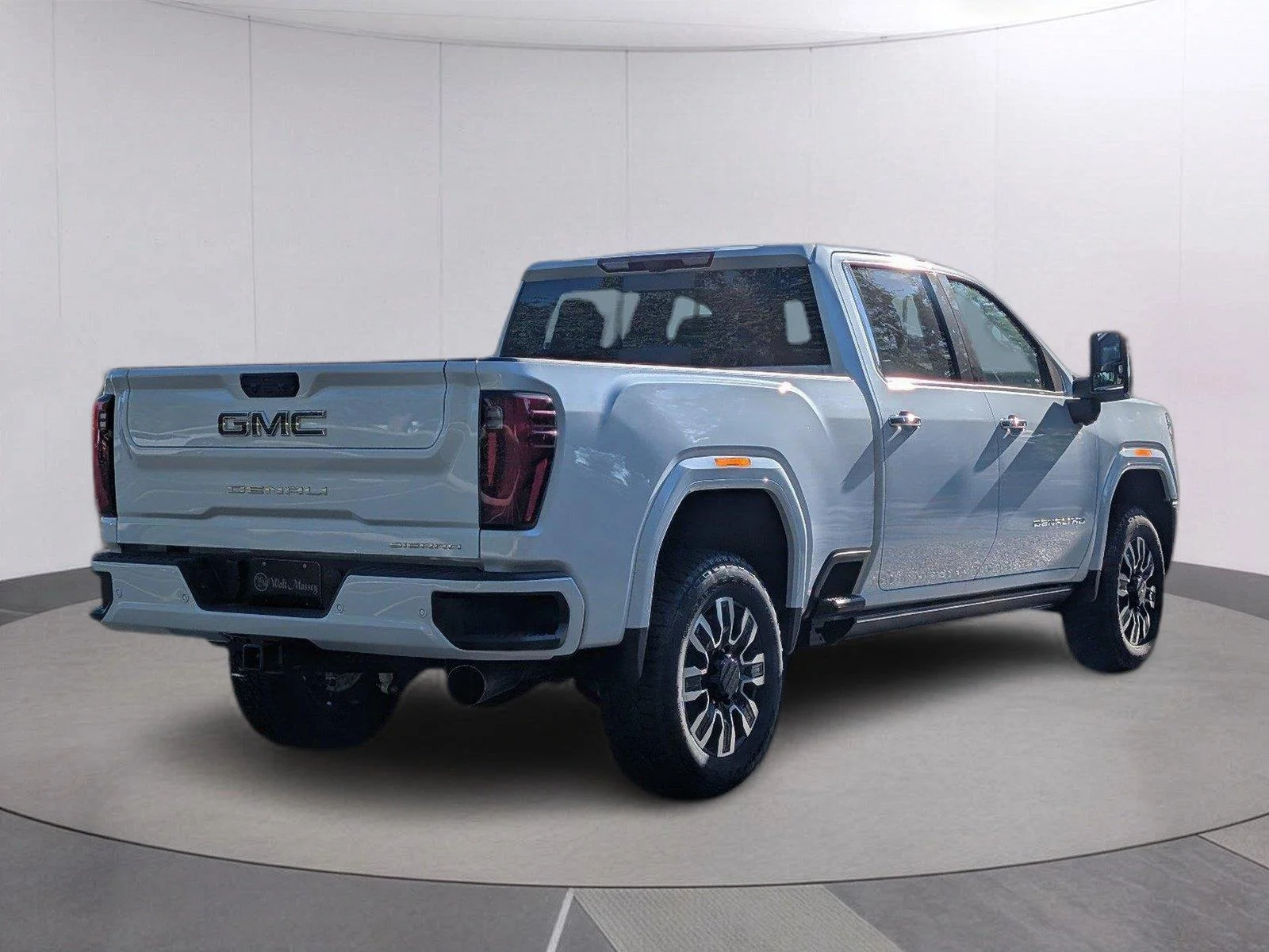 New 2026 Glacier White Tricoat GMC Denali Ultimate image 6