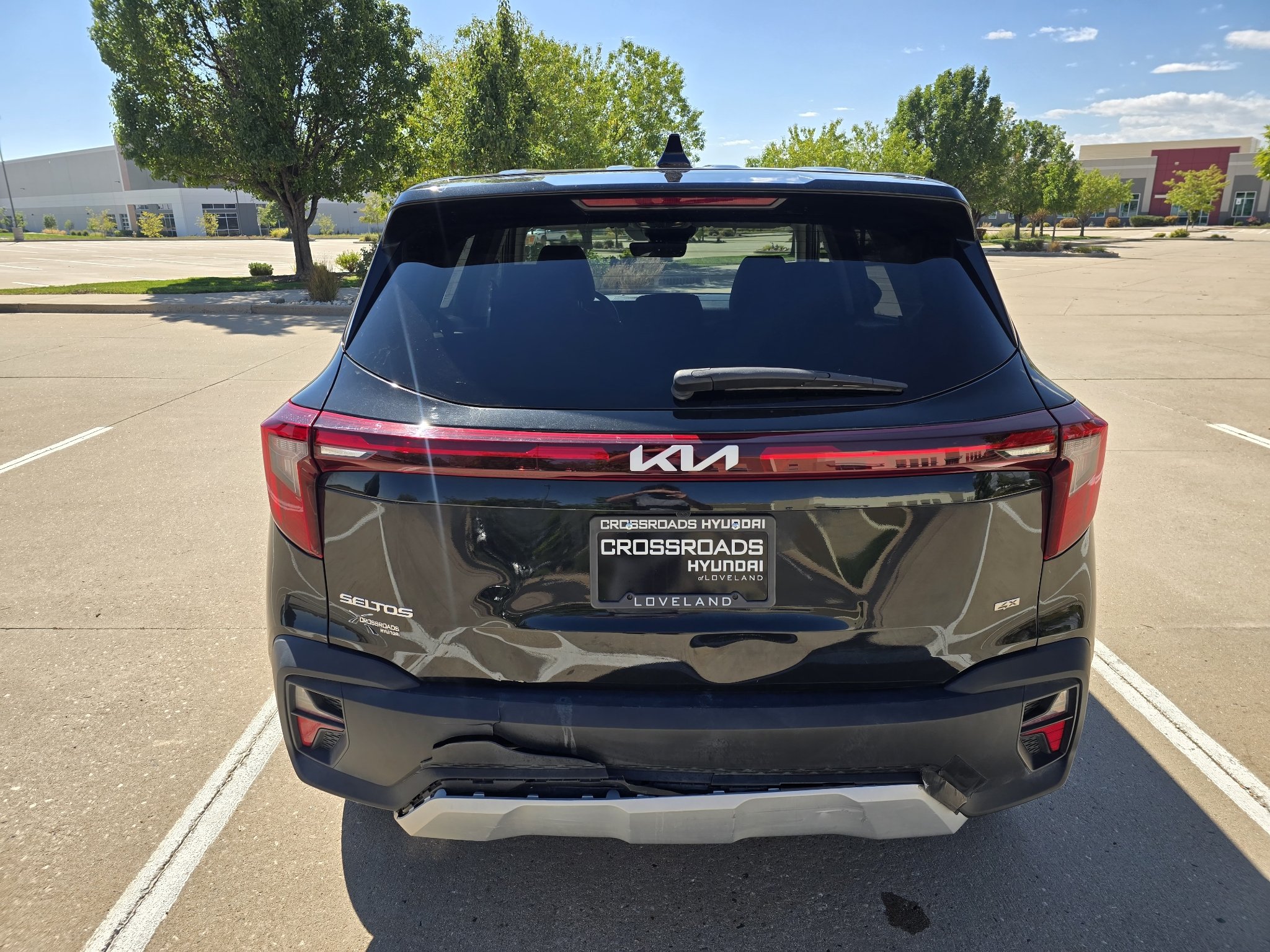 Used 2024 Fusion Black Kia LX image 4