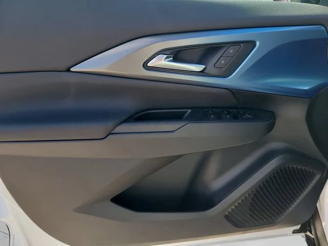 New 2026 Summit White Chevrolet LT image 19