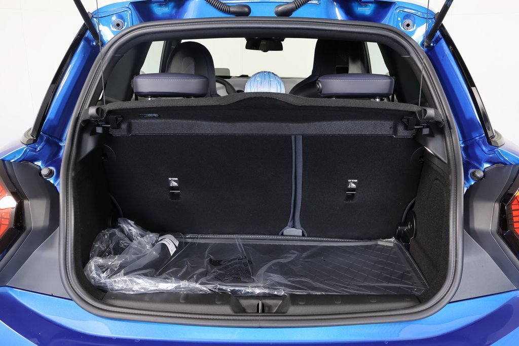 2026 MINI Hardtop 2 Door - Photo 8