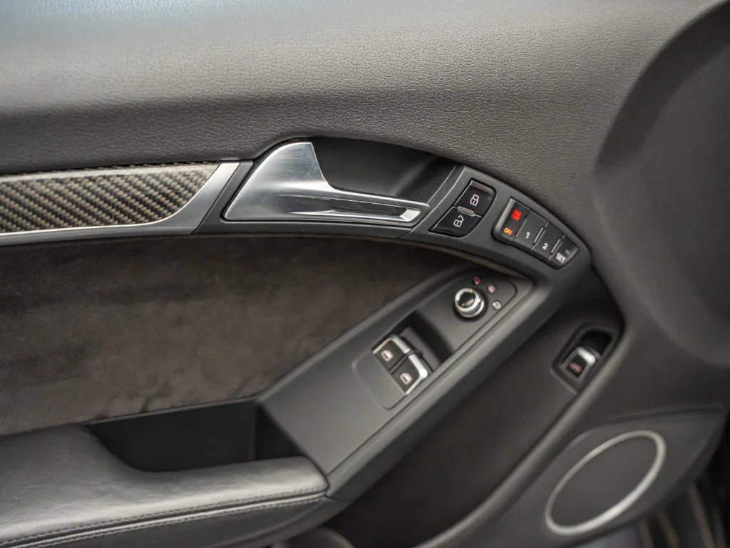 Used 2013 Daytona Gray Pearl Audi 4.2 image 20