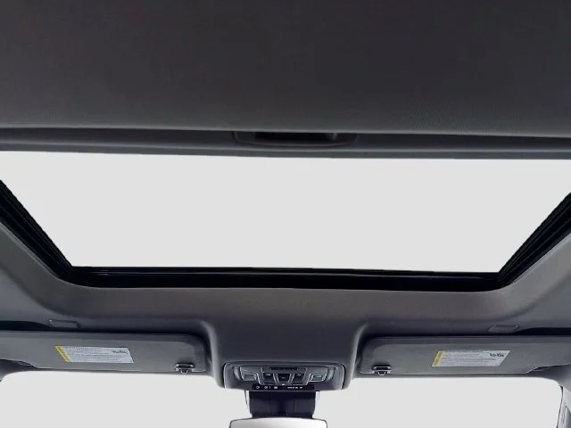 Used 2025 White Chevrolet LT Trail Boss image 23