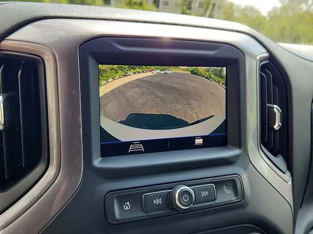 Used 2021 SUMMIT WHITE Chevrolet Custom image 17