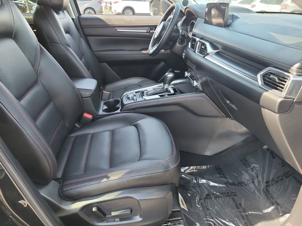 Certified Used 2025 Jet Black Mazda 2.5 S Carbon Edition image 21