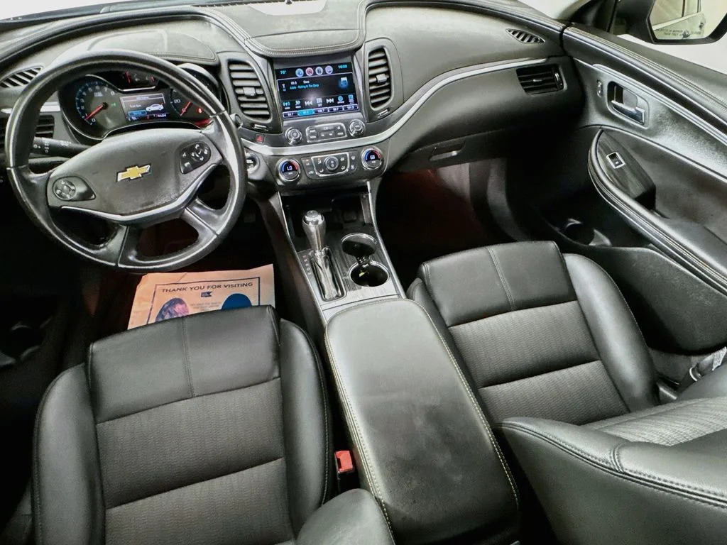 Used 2018 Blue Velvet Metallic Chevrolet LT image 25