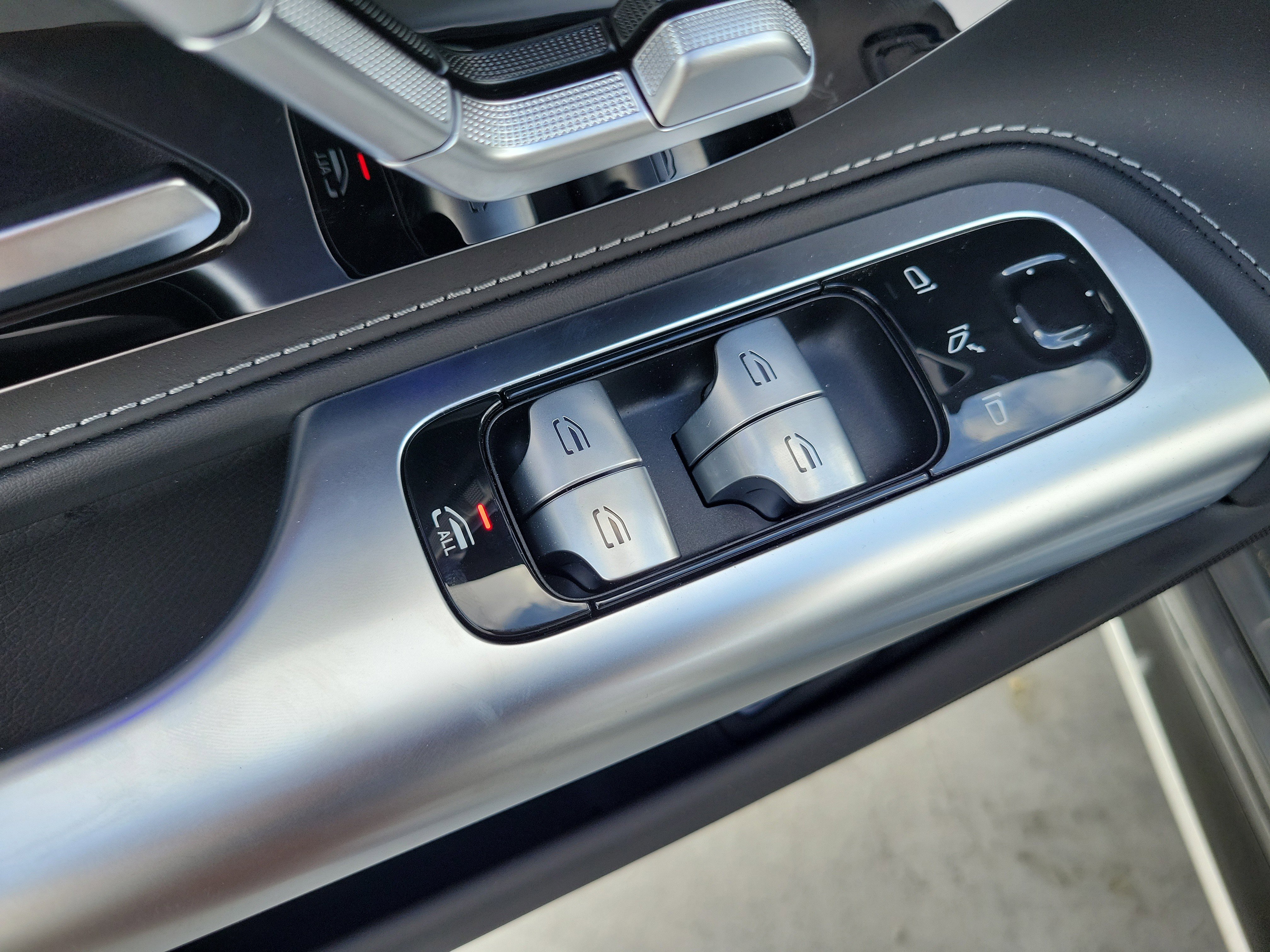 New 2026 Selenite Grey Metallic Mercedes-Benz AMG® SL 63 Roadster image 34
