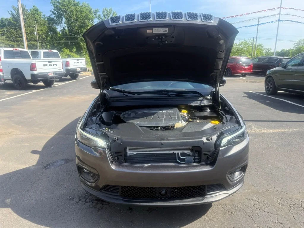 Used 2022 Gray Jeep Latitude Lux image 52