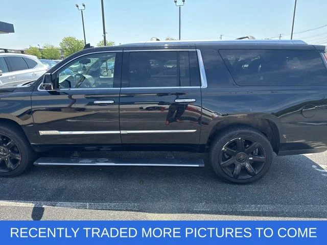 2016 Cadillac Escalade ESV AWD Premium's photo