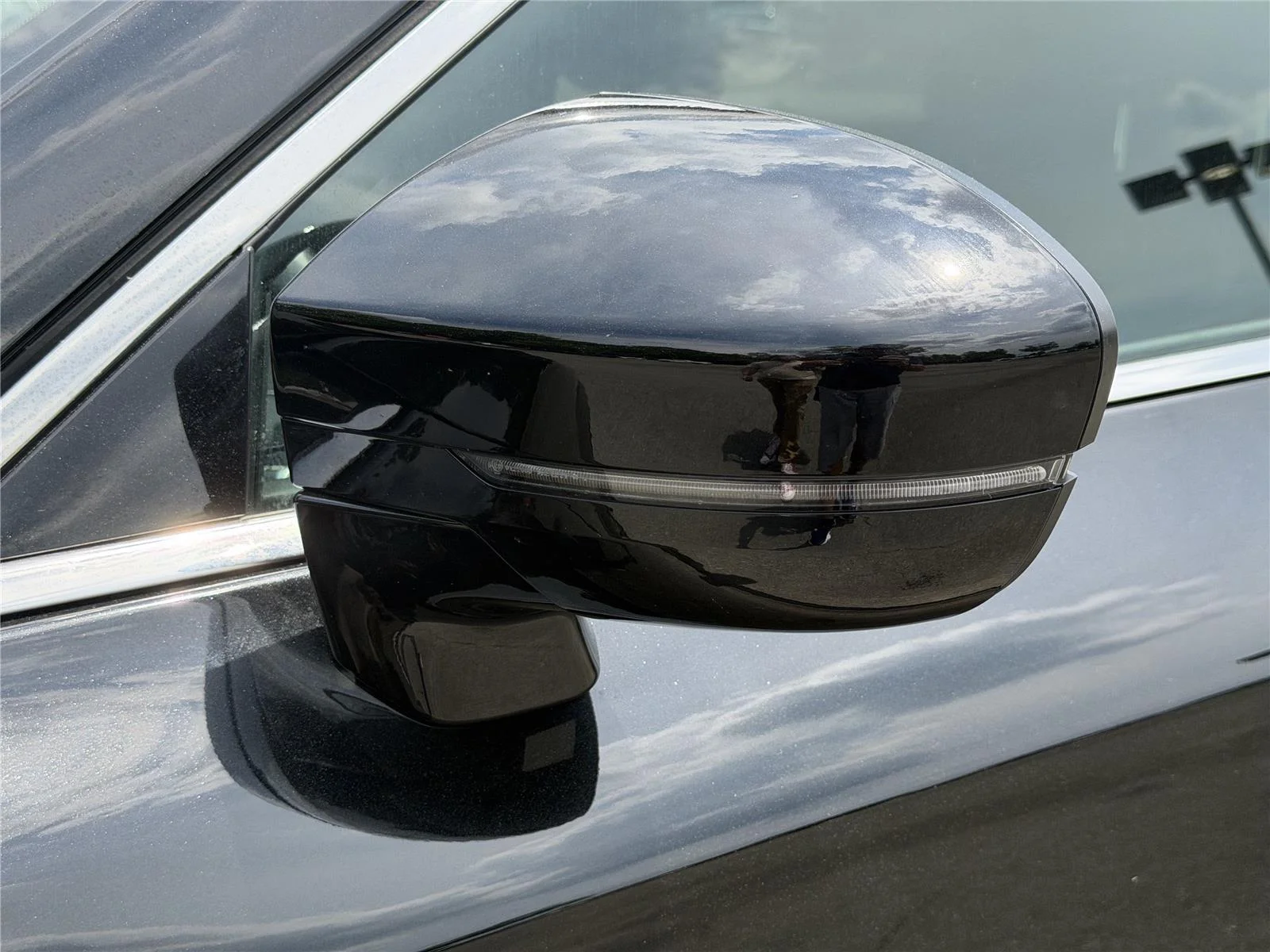 Certified Used 2025 Mineral Black INFINITI PURE image 35