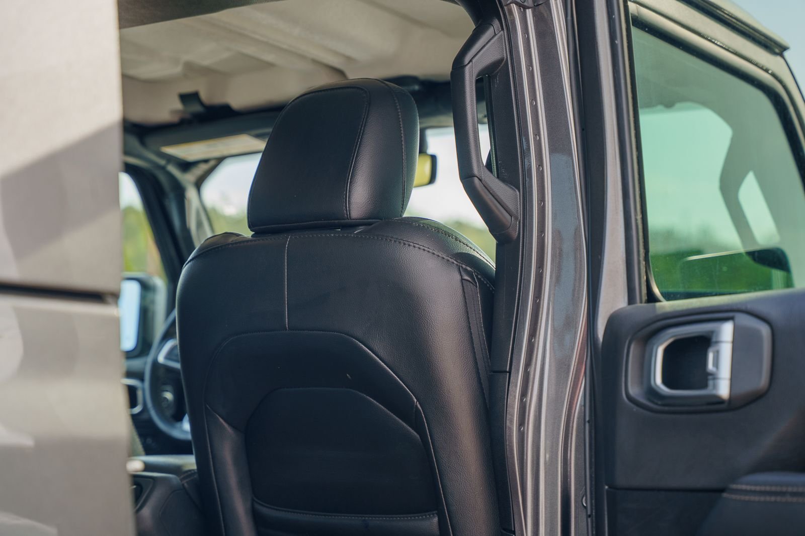 2022 Jeep Gladiator Overland - Photo 17