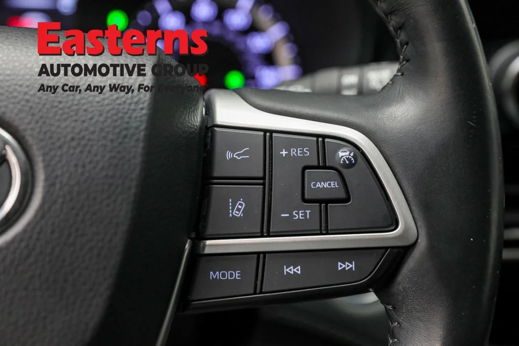 Used 2022 Red Toyota LE image 16