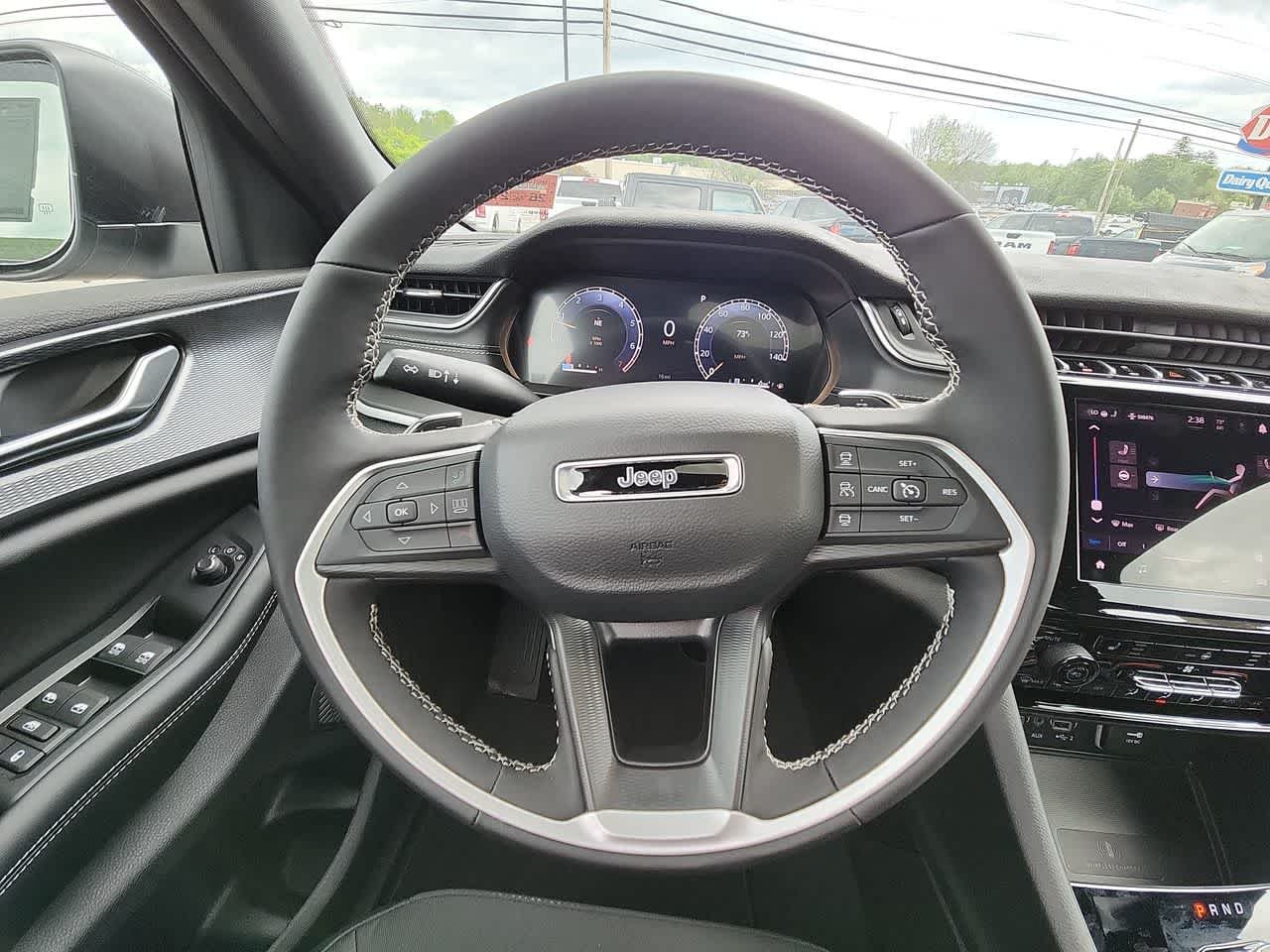 New 2026 Silver Zynith Exterior Paint Jeep Laredo X image 18