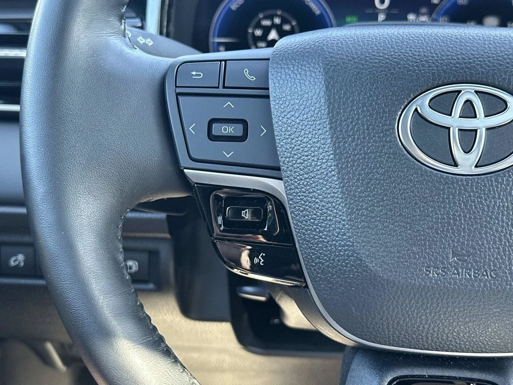 Certified Used 2025 Green Toyota XSE image 30