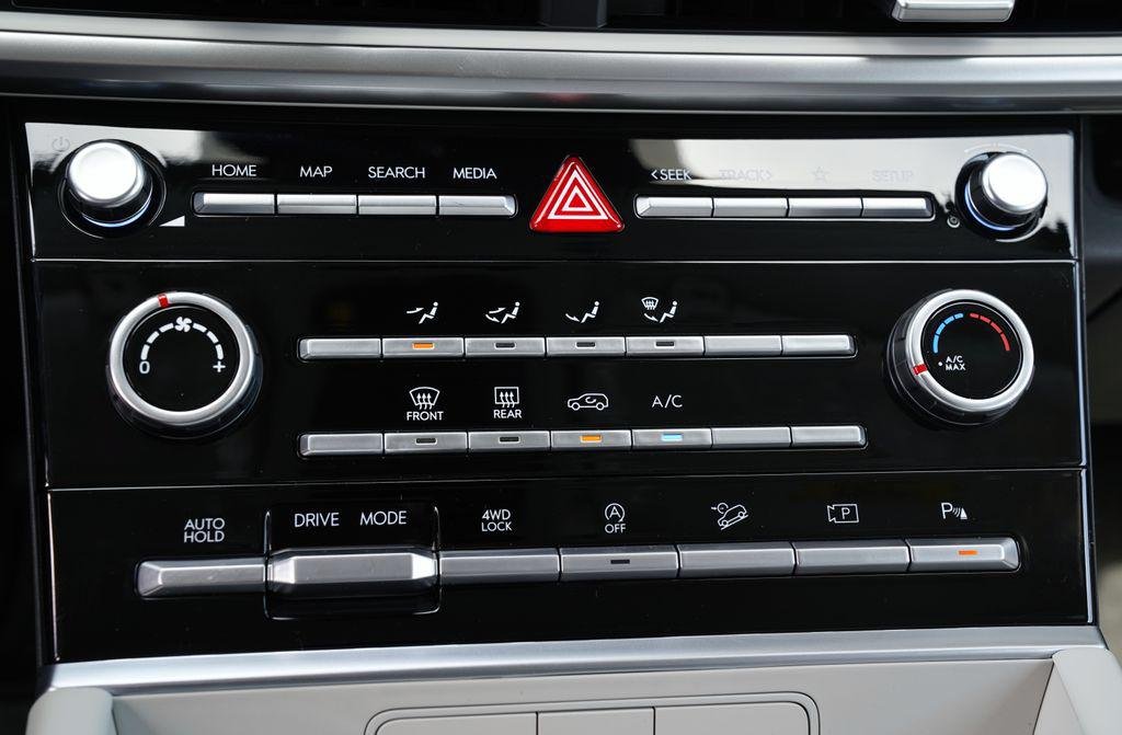 New 2026 Phantom Black Hyundai SE image 20