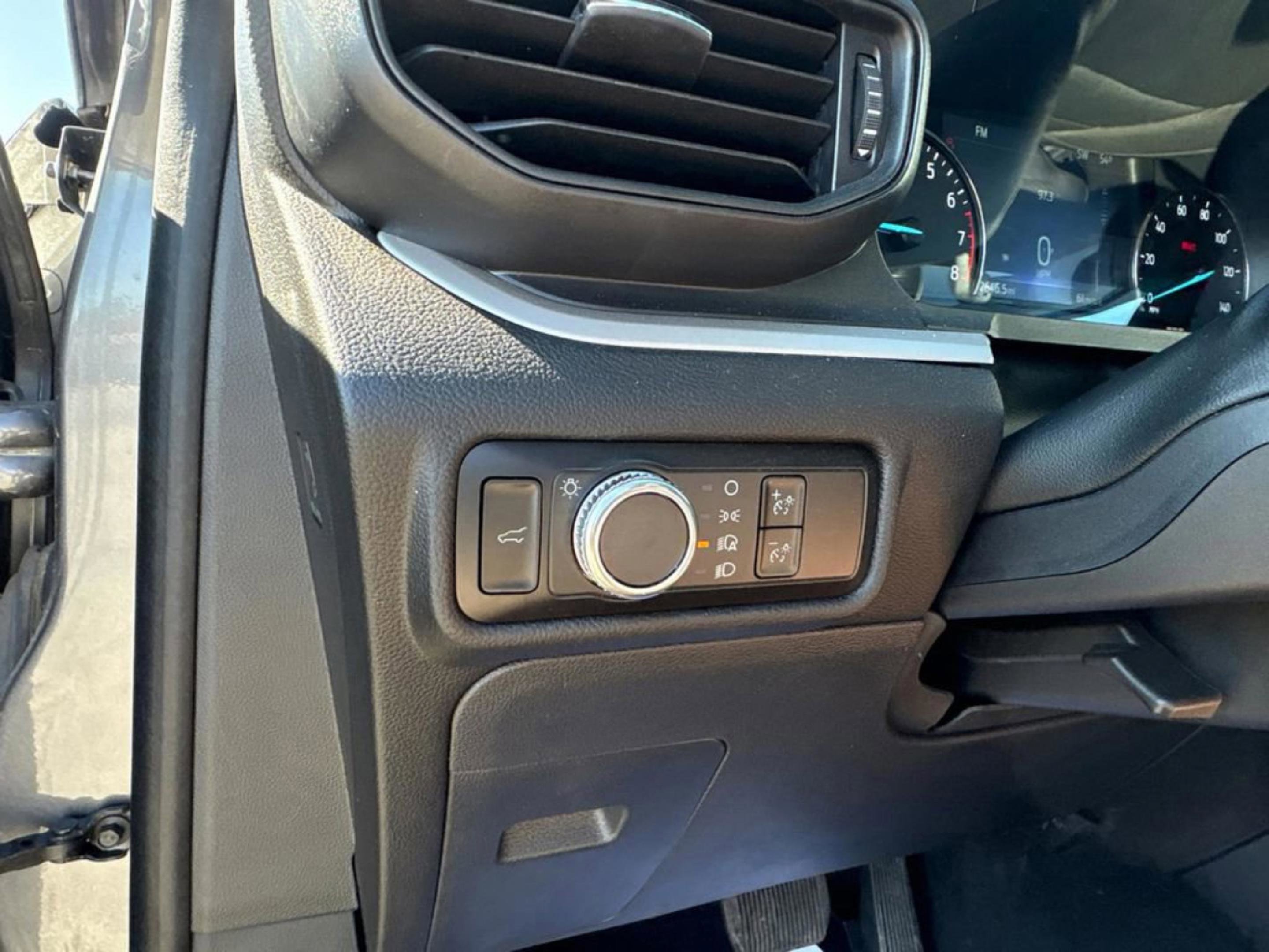 Used 2023 Gray Metallic Ford XLT image 38