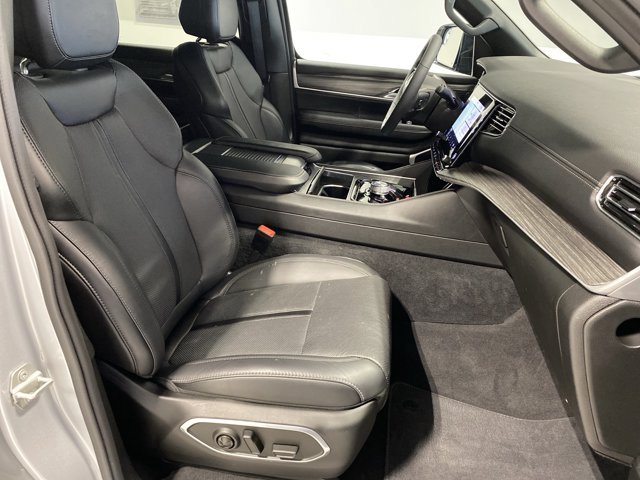 Used 2024 Silver Zynith Jeep Series II image 28