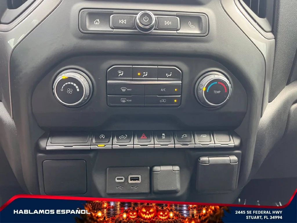 Used 2021 SUMMIT WHITE Chevrolet Custom image 25