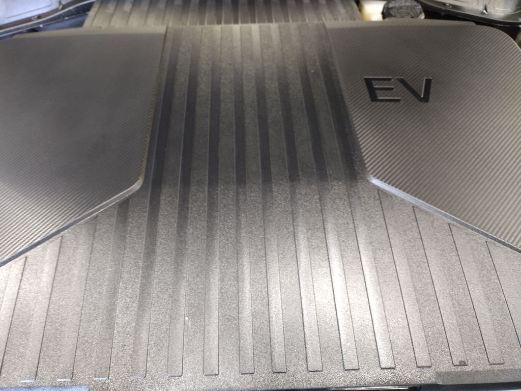 Certified Used 2024 Gray Hyundai SEL image 8