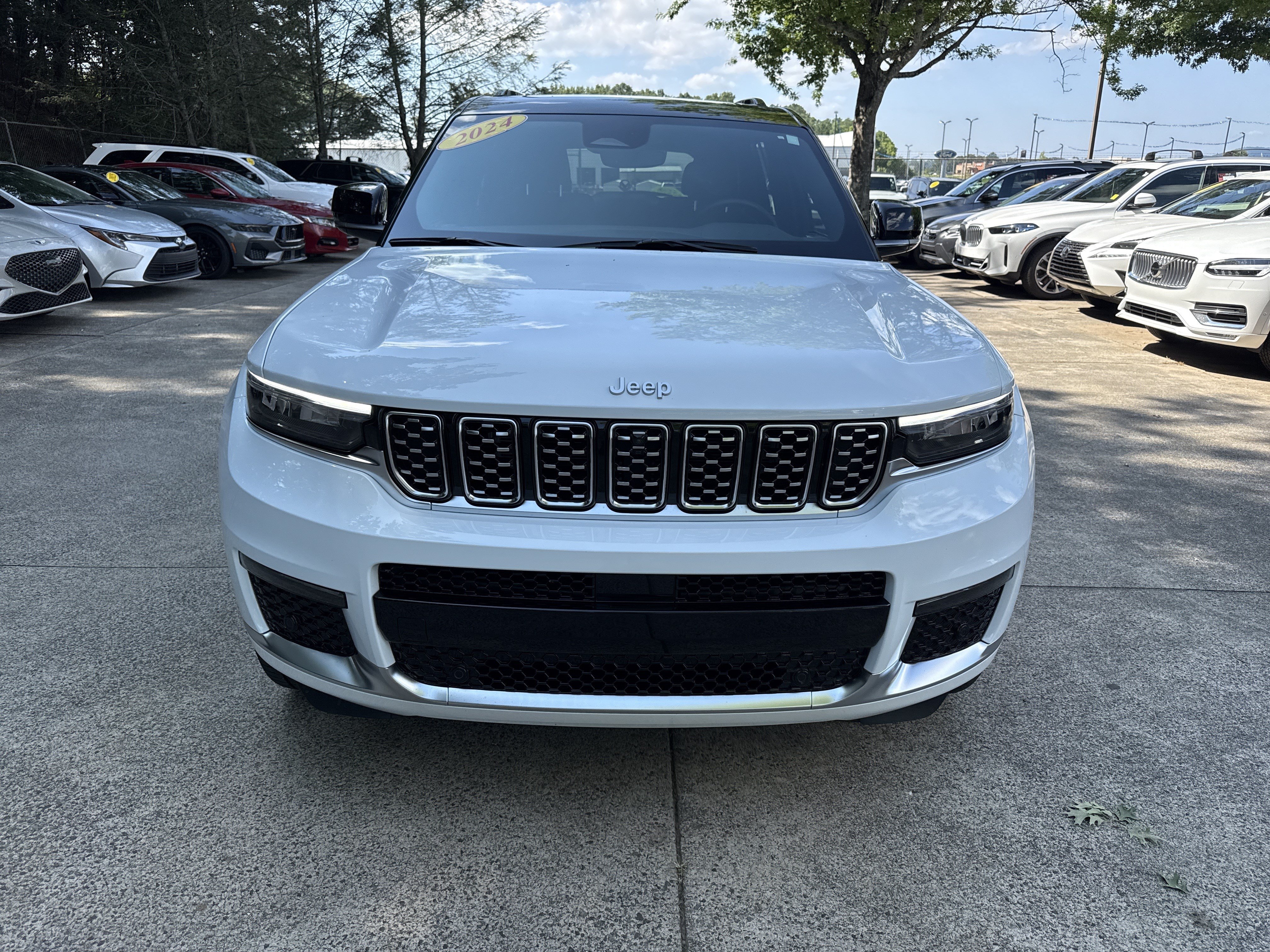 Used 2024 Bright White Clearcoat Jeep Summit Reserve image 3