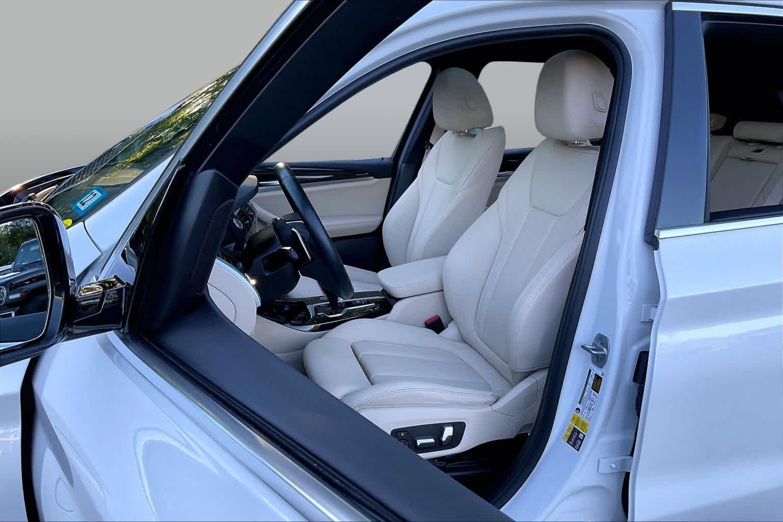 Used 2021 Mineral White Metallic BMW xDrive30e image 7
