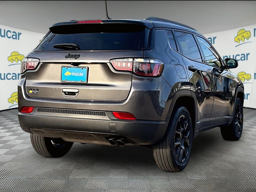 Used 2022 Gray Jeep Altitude image 6