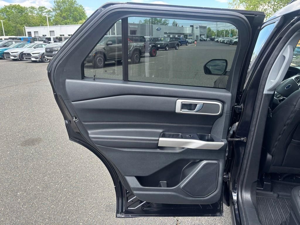Certified Used 2022 Black Metallic Ford XLT image 53