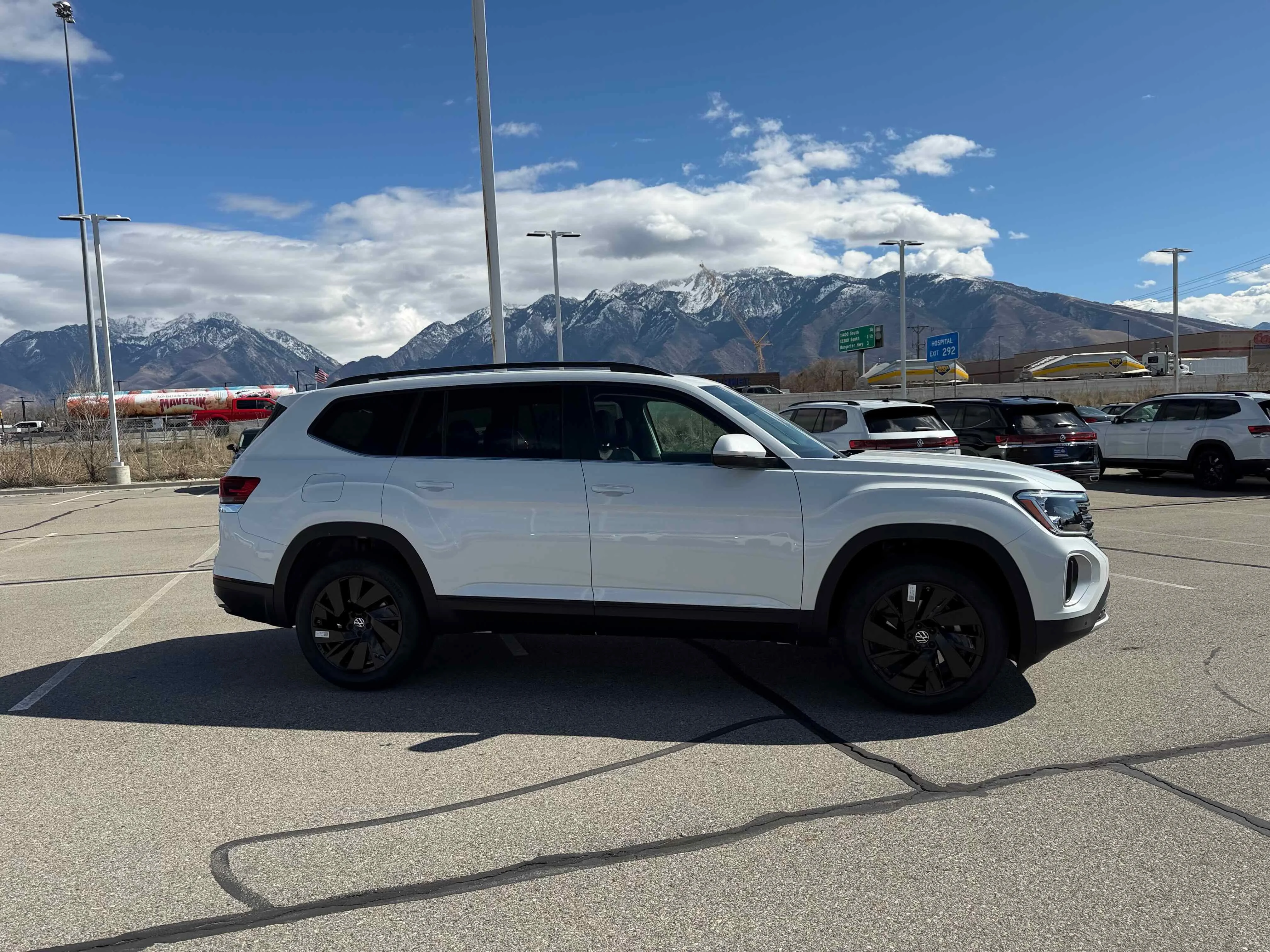 New 2026 Opal White Volkswagen 2.0T SE w/Technology image 6