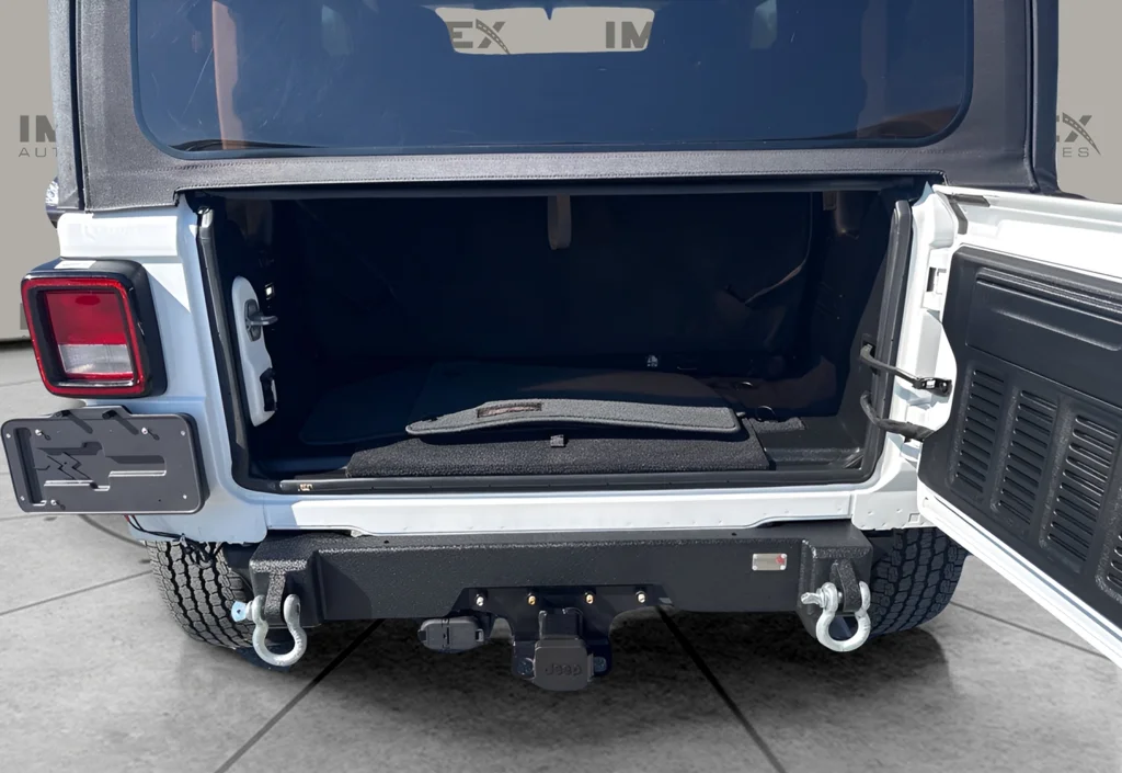 Used 2018 White Jeep Sport S image 24