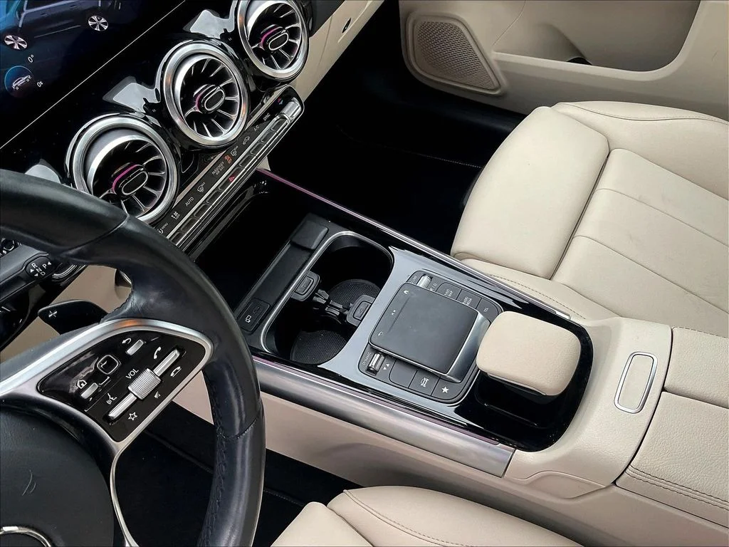 Used 2023  Mercedes-Benz GLA 250 image 19