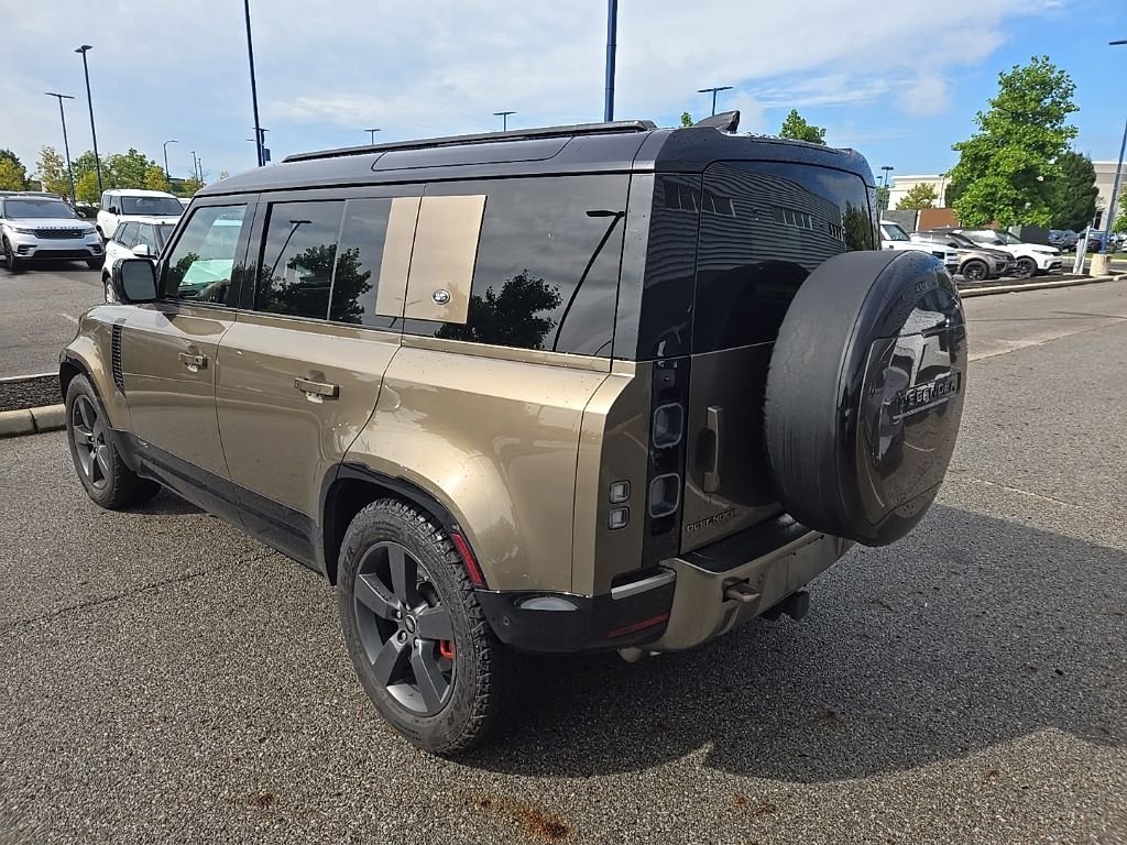 Used 2021 Gondwana Stone Metallic Land Rover X image 7