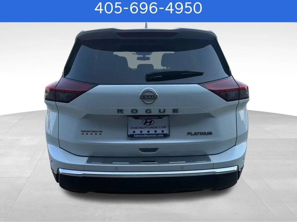 Pre-Owned 2024 Nissan Rogue Platinum