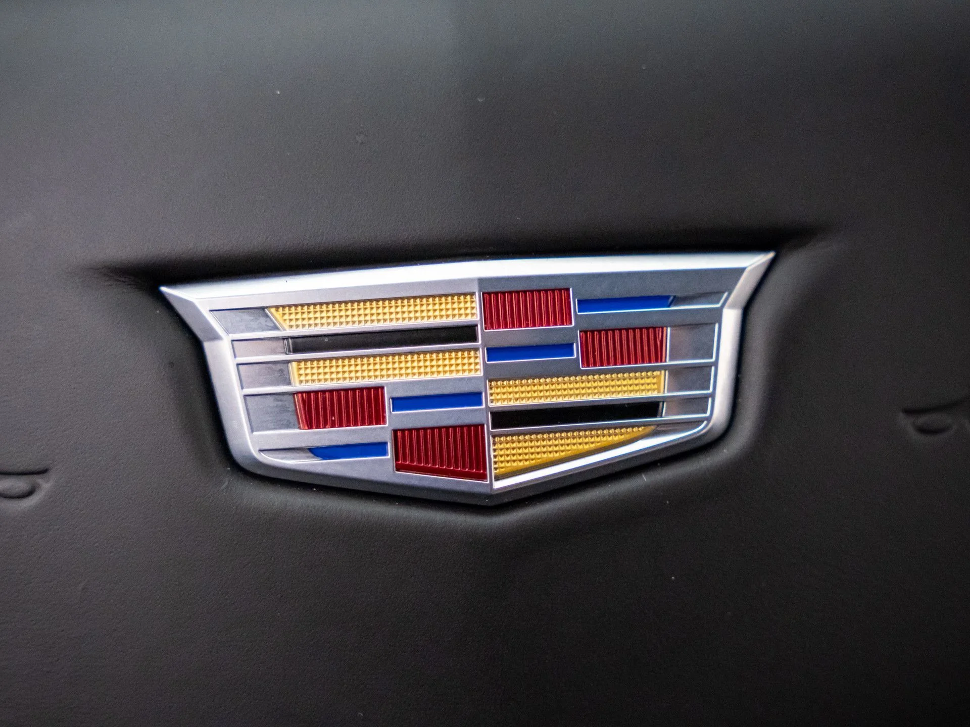 Used 2025 Black Cadillac Premium Luxury image 32