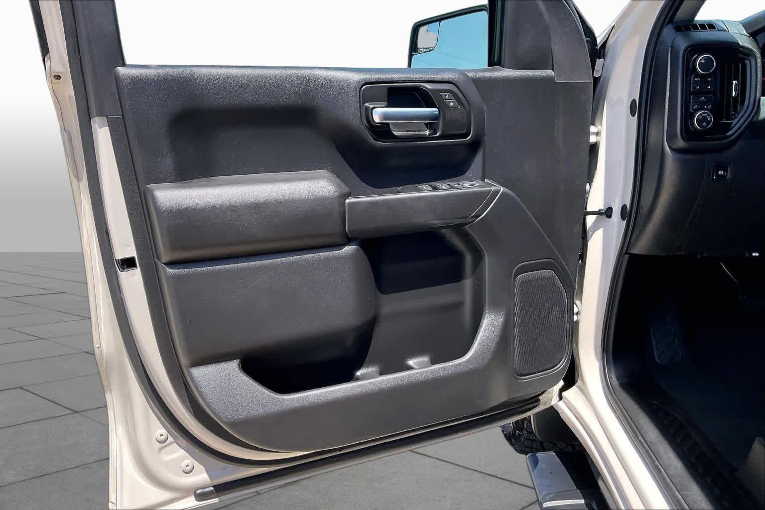 Used 2026 White Sands Chevrolet Custom Trail Boss image 21
