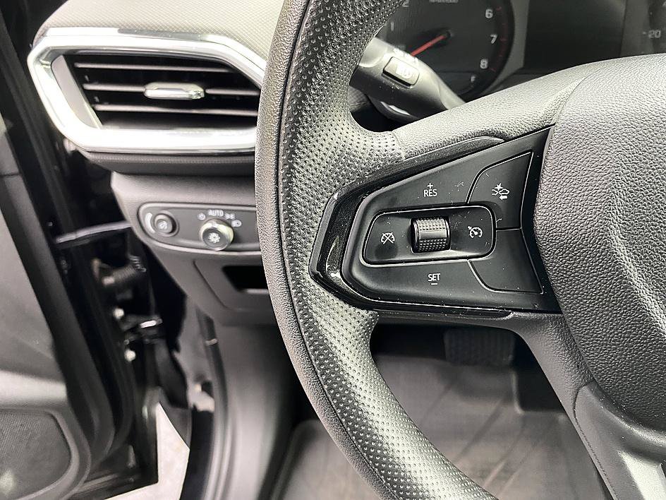 Used 2022 Mosaic Black Metallic Chevrolet LT image 13