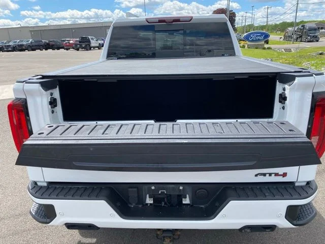 Used 2021 White GMC AT4 image 28