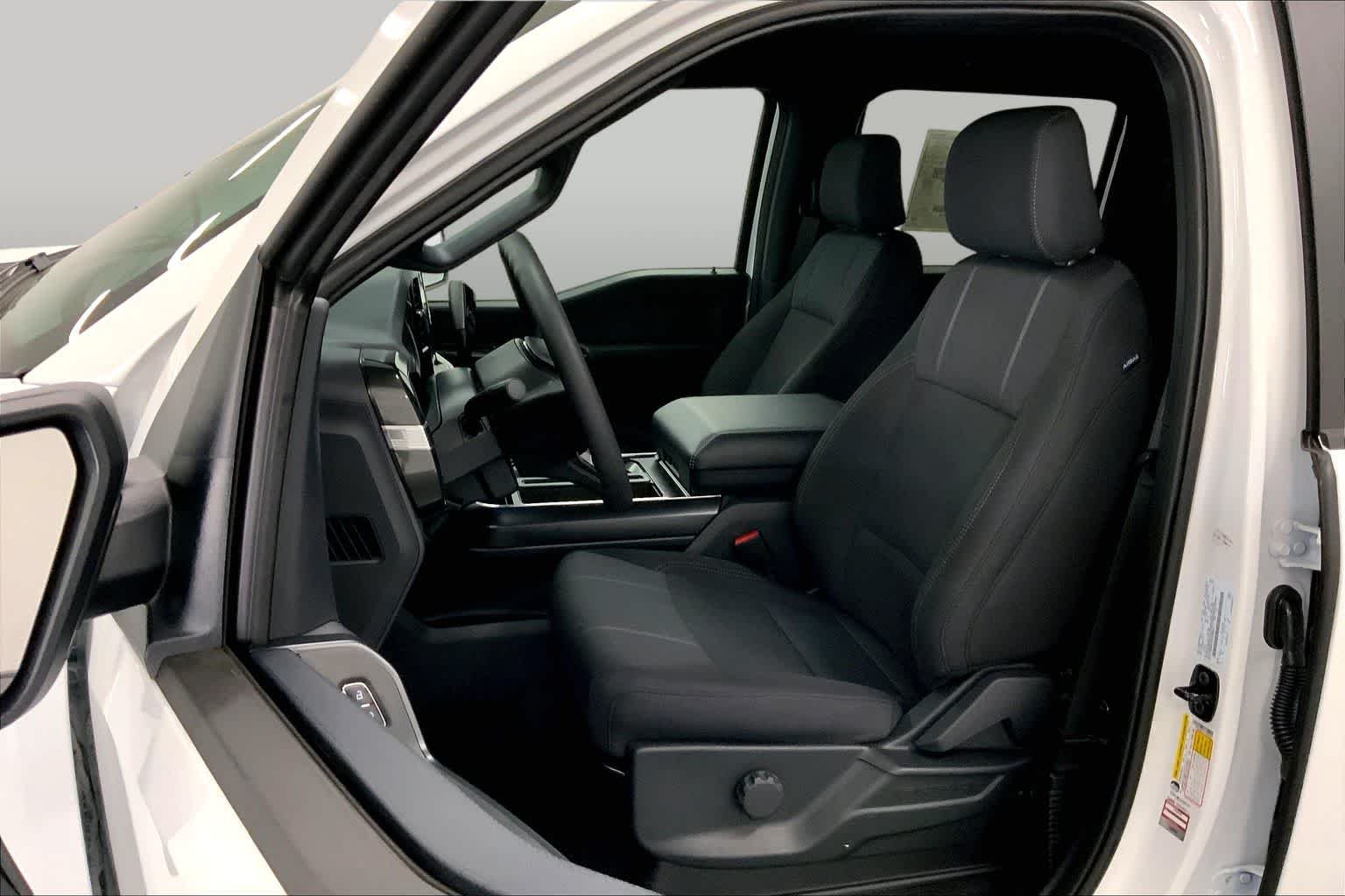 New 2026 Oxford White Ford STX® image 7
