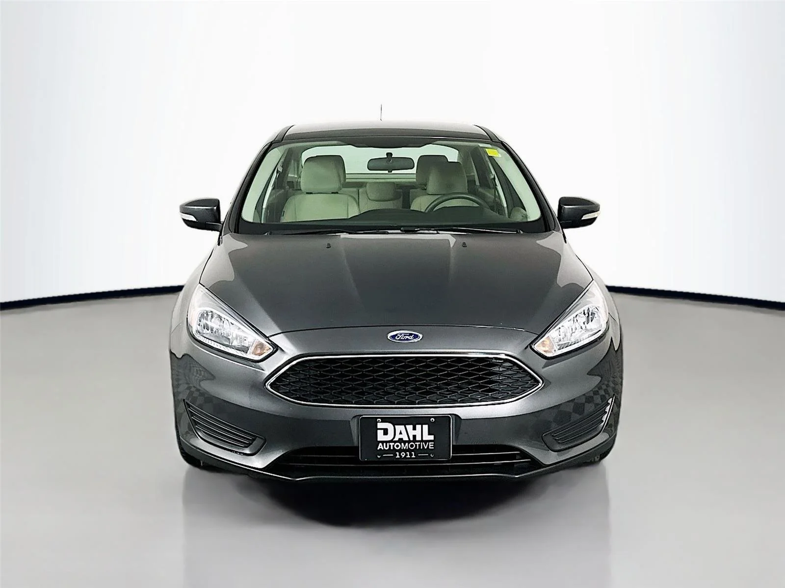 Used 2017  Ford SE image 3
