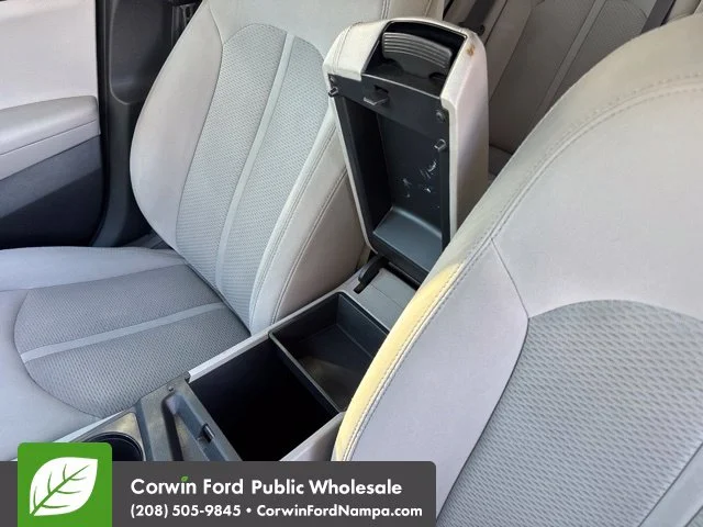Used 2017 Shale Gray Metallic Hyundai  image 22