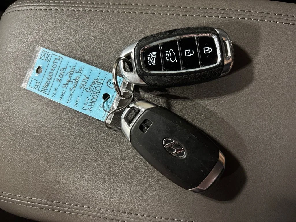 Used 2019 Gray Hyundai SEL image 28