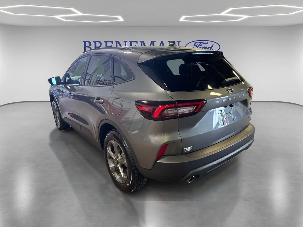 Certified Used 2025 Gray Metallic Ford ST-Line image 8