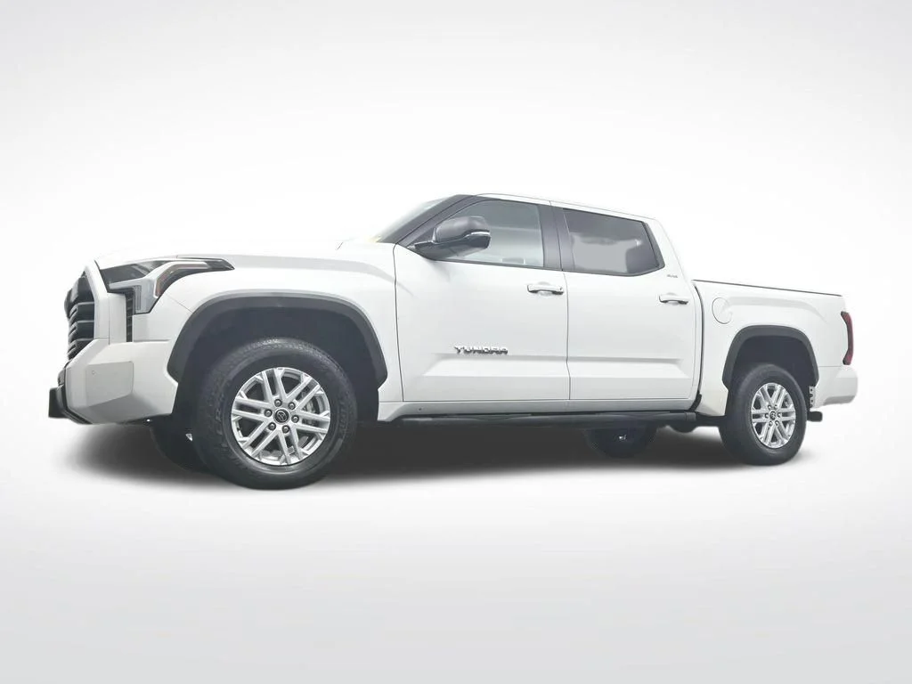 Certified Used 2024 Ice Toyota SR5 image 31